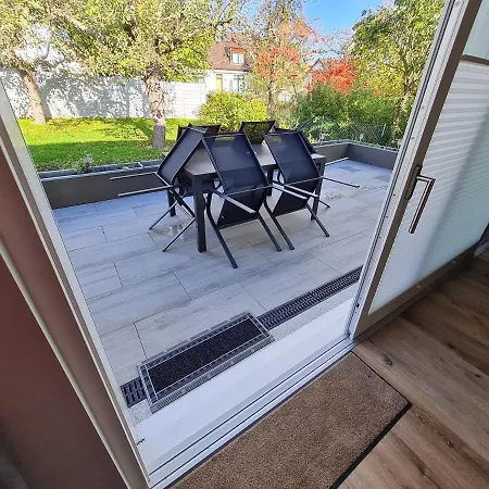 Jekarie * Weimar (Thuringia)